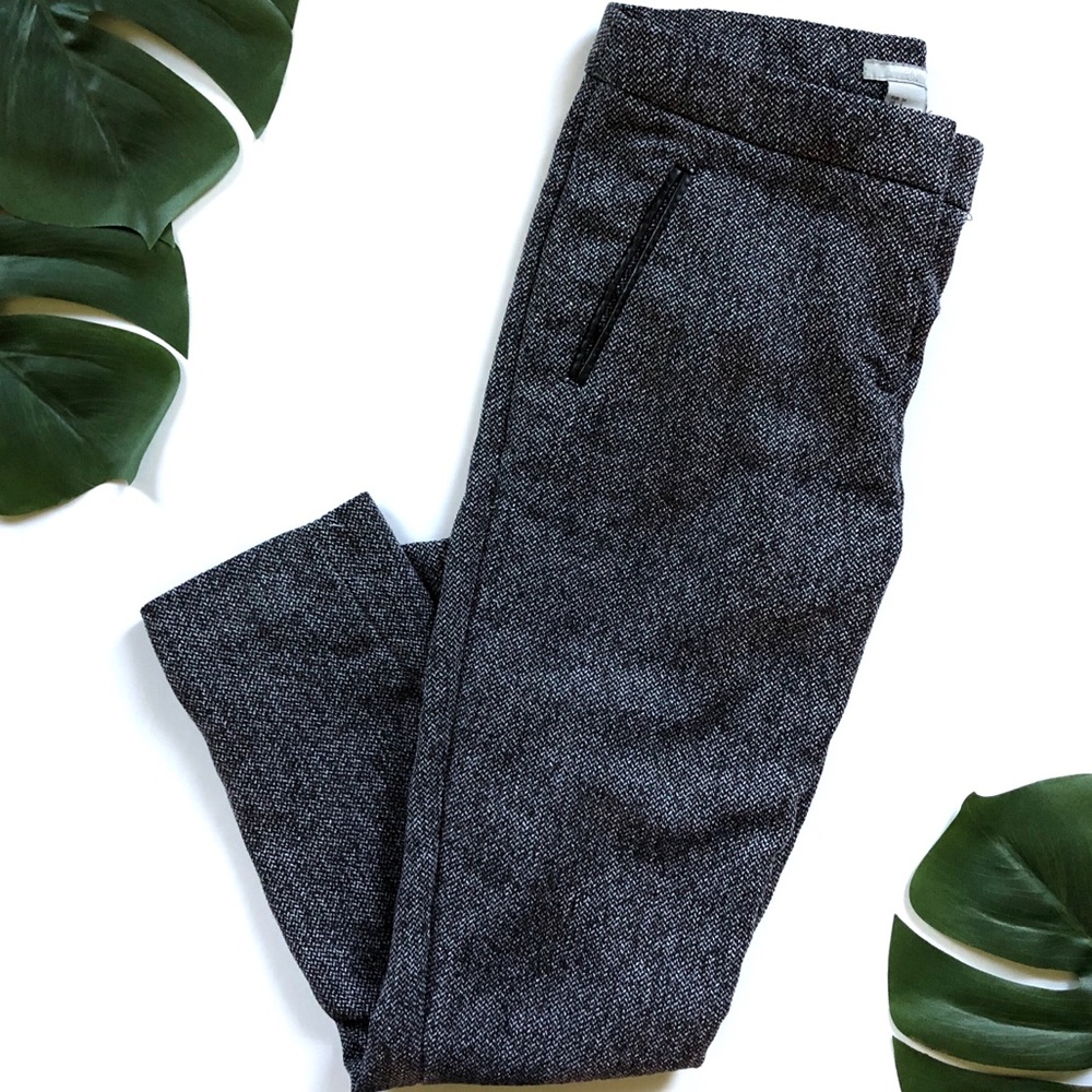 🚨SOLD🚨 H&M Black Ankle Cropped Trousers